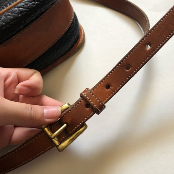 SALE Dooney & Bourke Purse - Picture 15 of 15